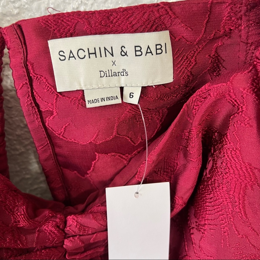 Sachin + Babi Gabby Floral Jacquard Puff Sleeve Cut-Out Back Midi Dress - Picture 3 of 9
